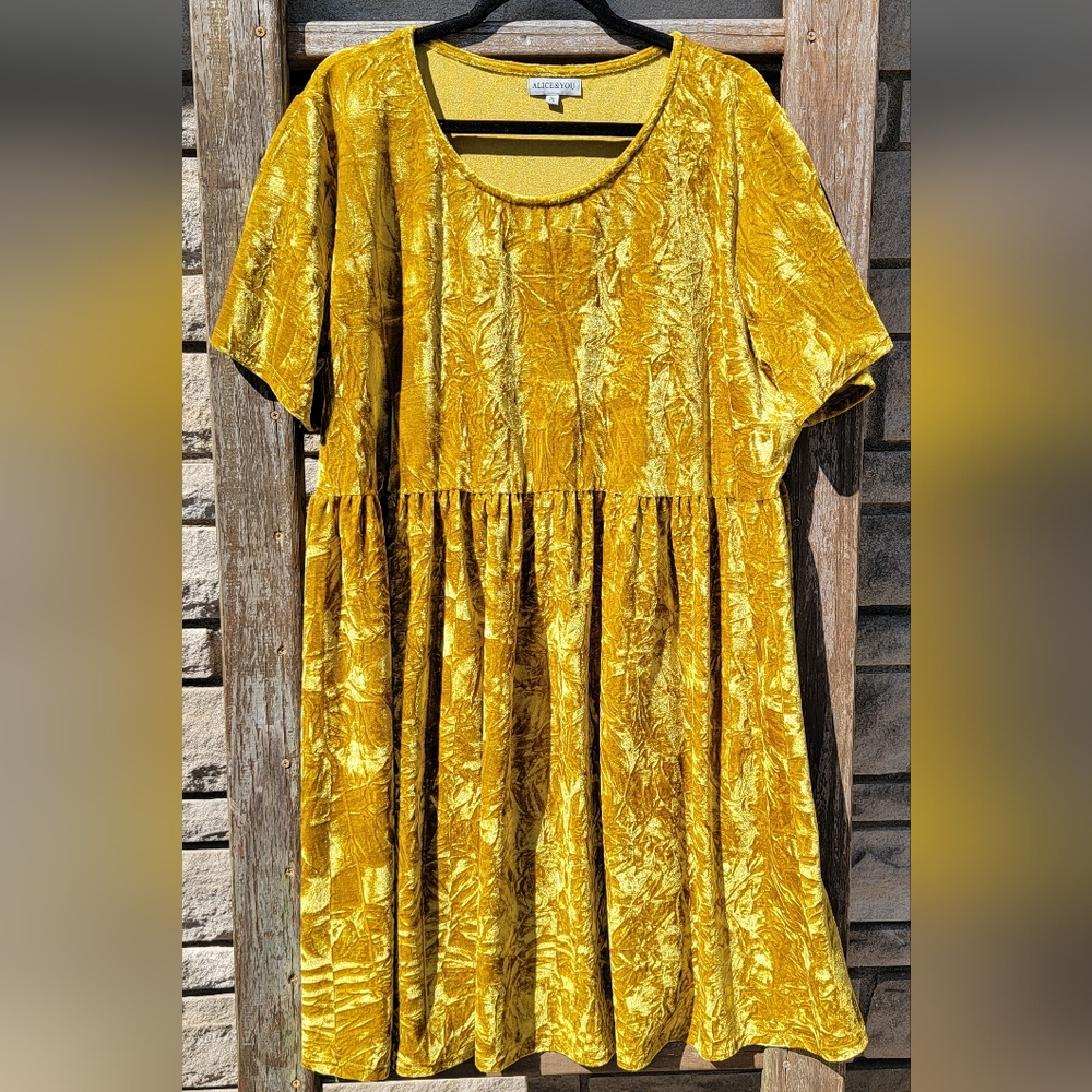 Crinkle velvet sunshine acid yellow dress